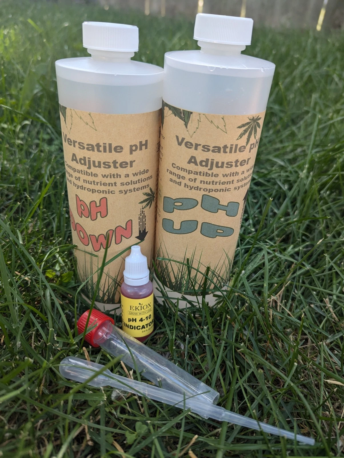 Hydroponics pH Control Kit with pH Up and pH Down Solutions, pH Indicator